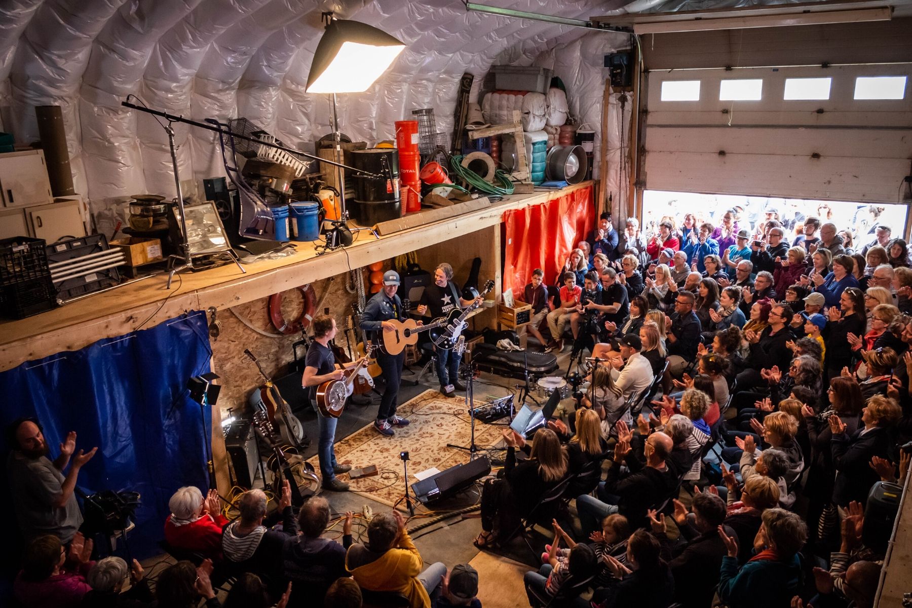 La saison complète des sessions Dans l'shed à Léon maintenant disponible!